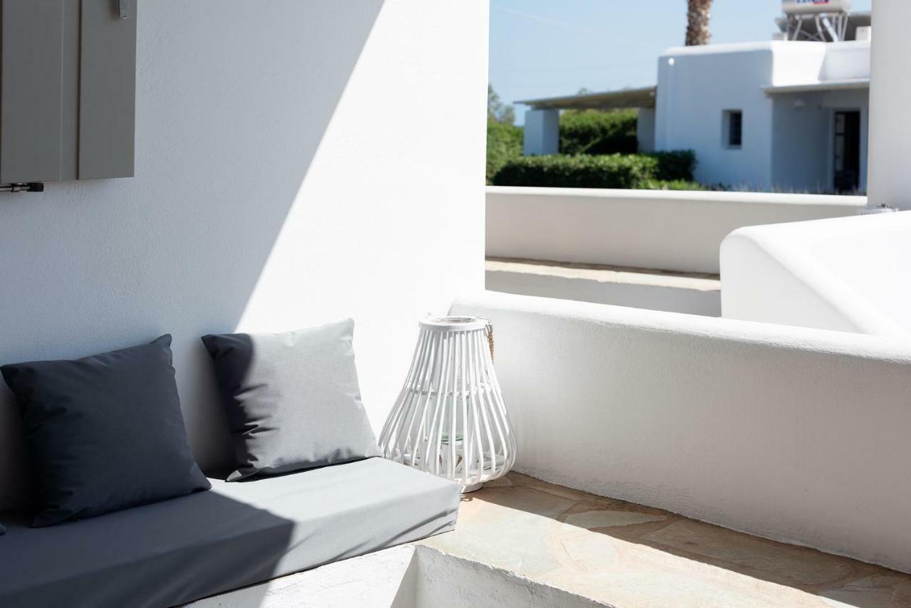 Golden Paros *